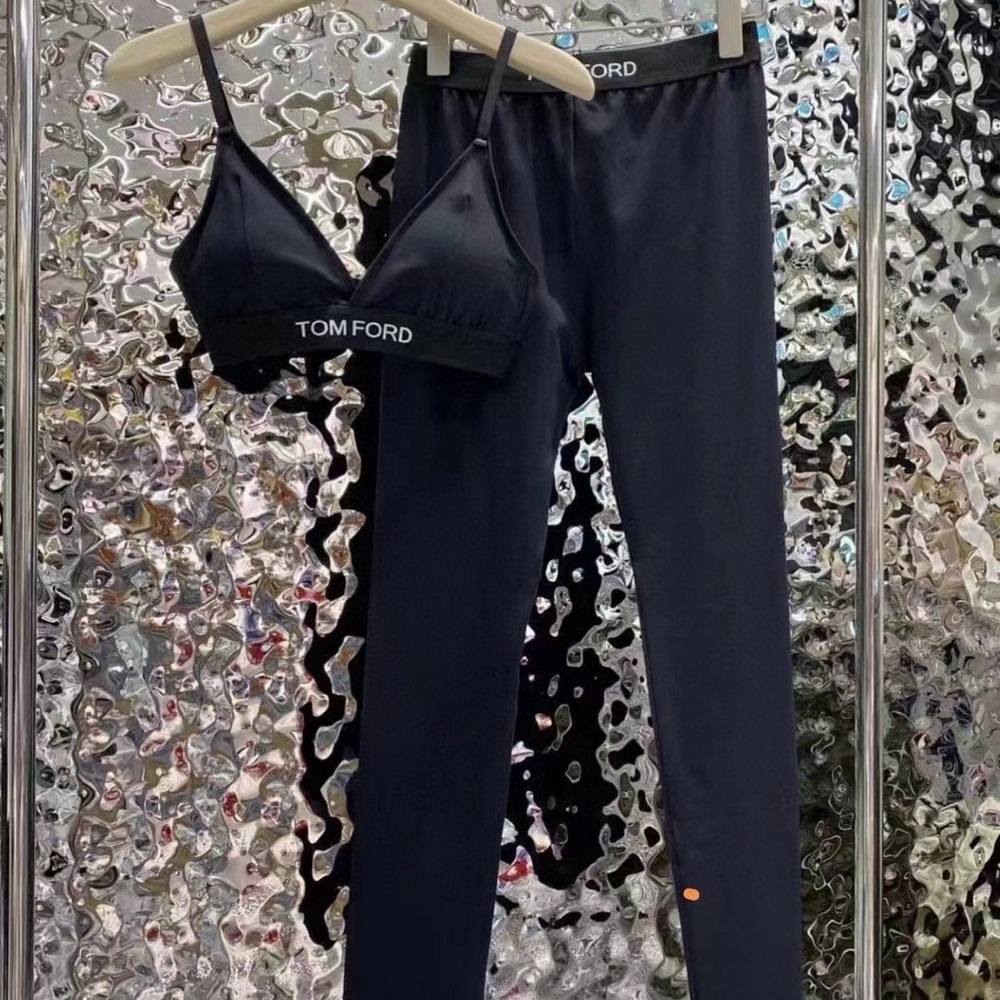 Tom Ford Elegant Black Set❤️❤️ - Picture 2 of 9